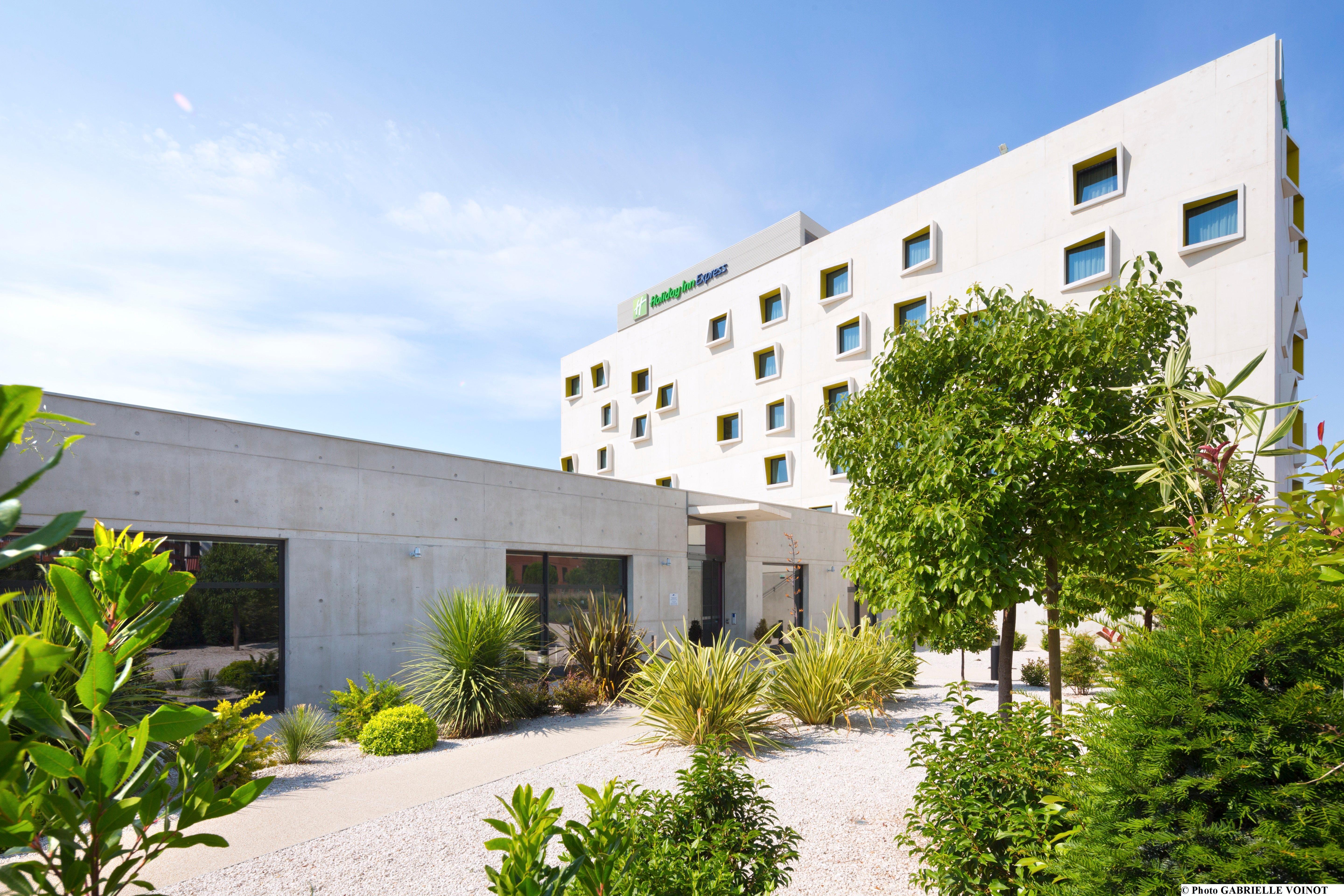 Holiday Inn Express Montpellier - Odysseum, An Ihg Hotel Экстерьер фото